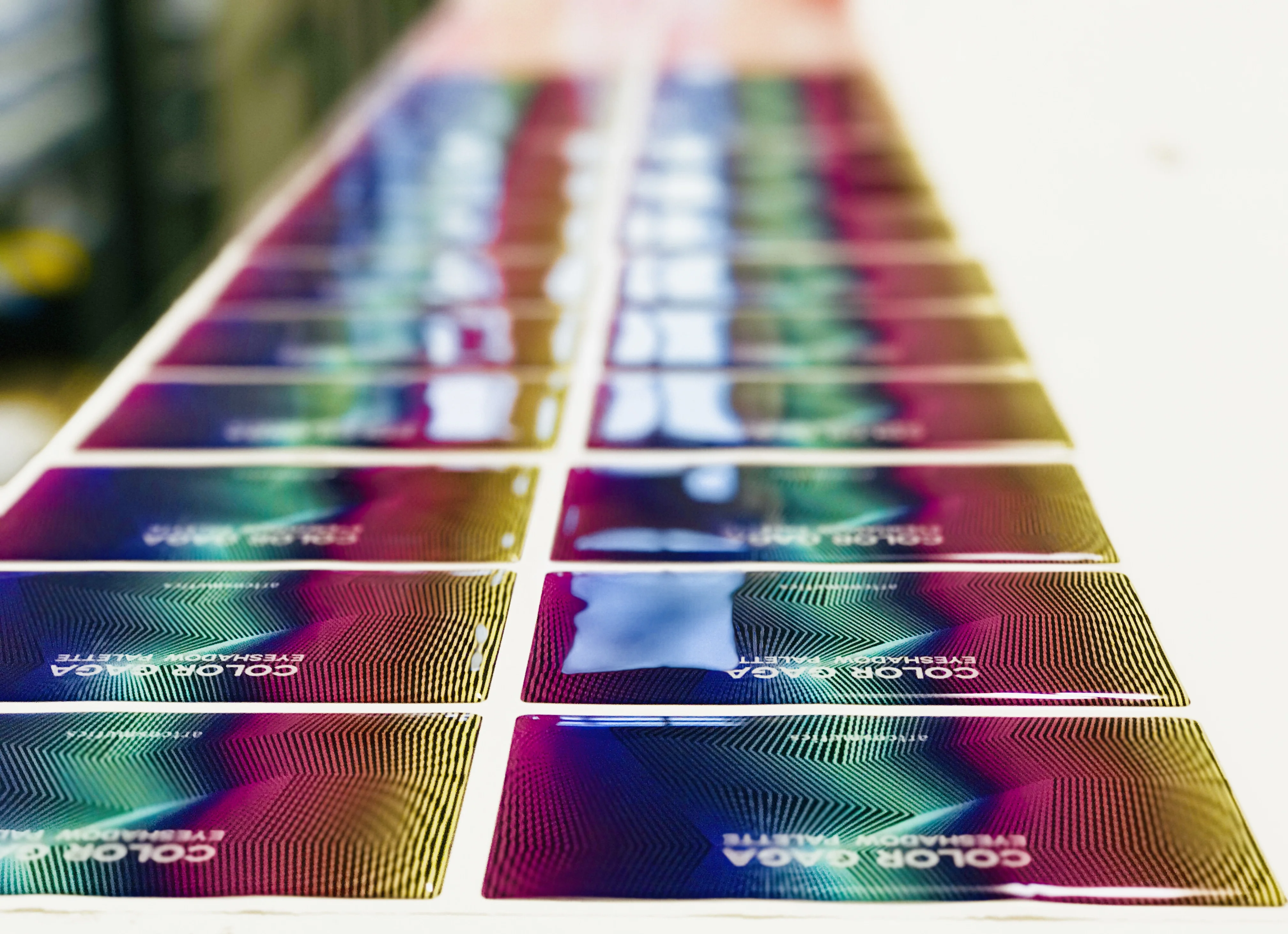 Adesivo resinato esempio 2