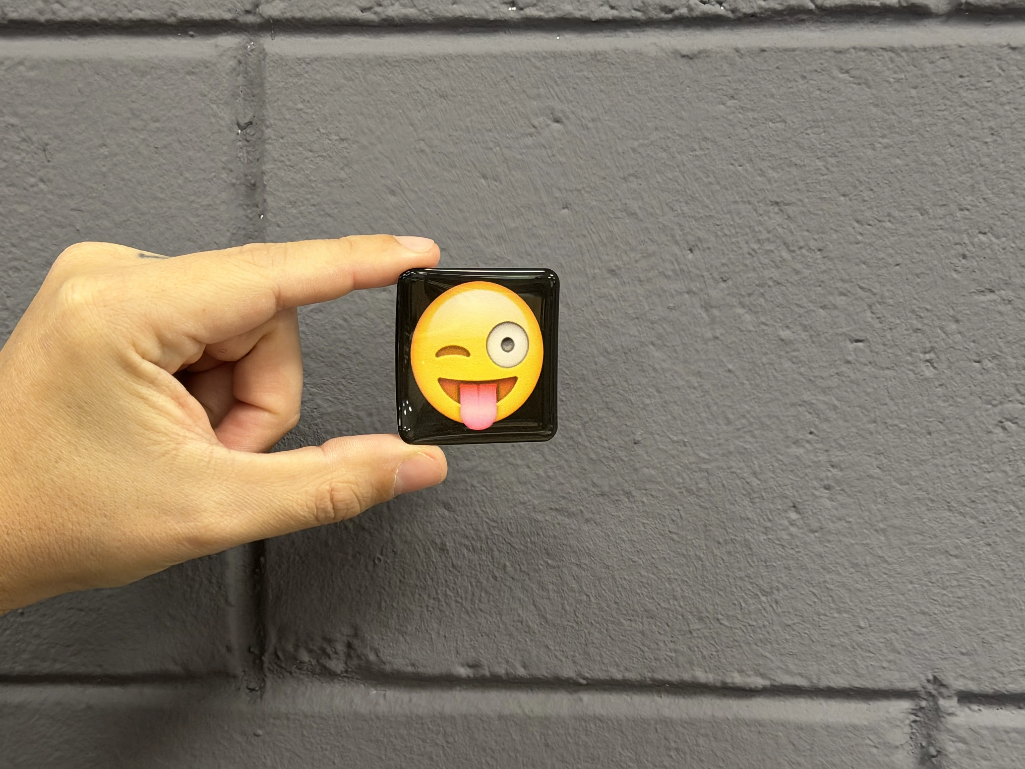 Adesivo resinato esempio 3